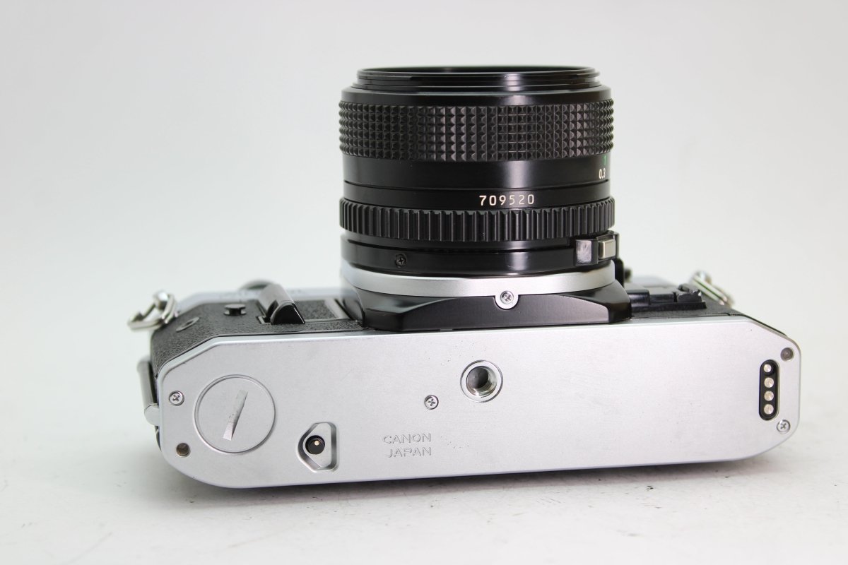 Canon AE-1 Program + 28mm f2.8 - Canon