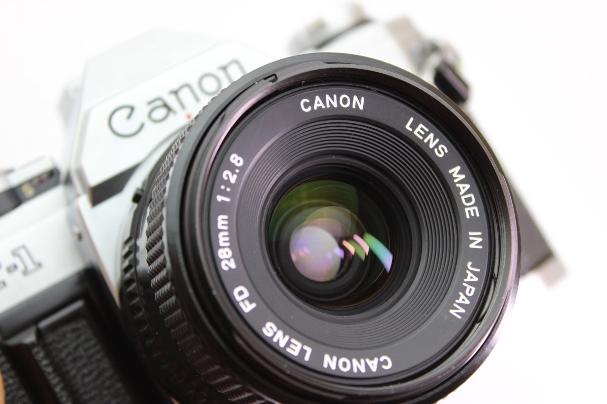 Canon AT - 1 + 28mm f2.8 (#3069) - Canon