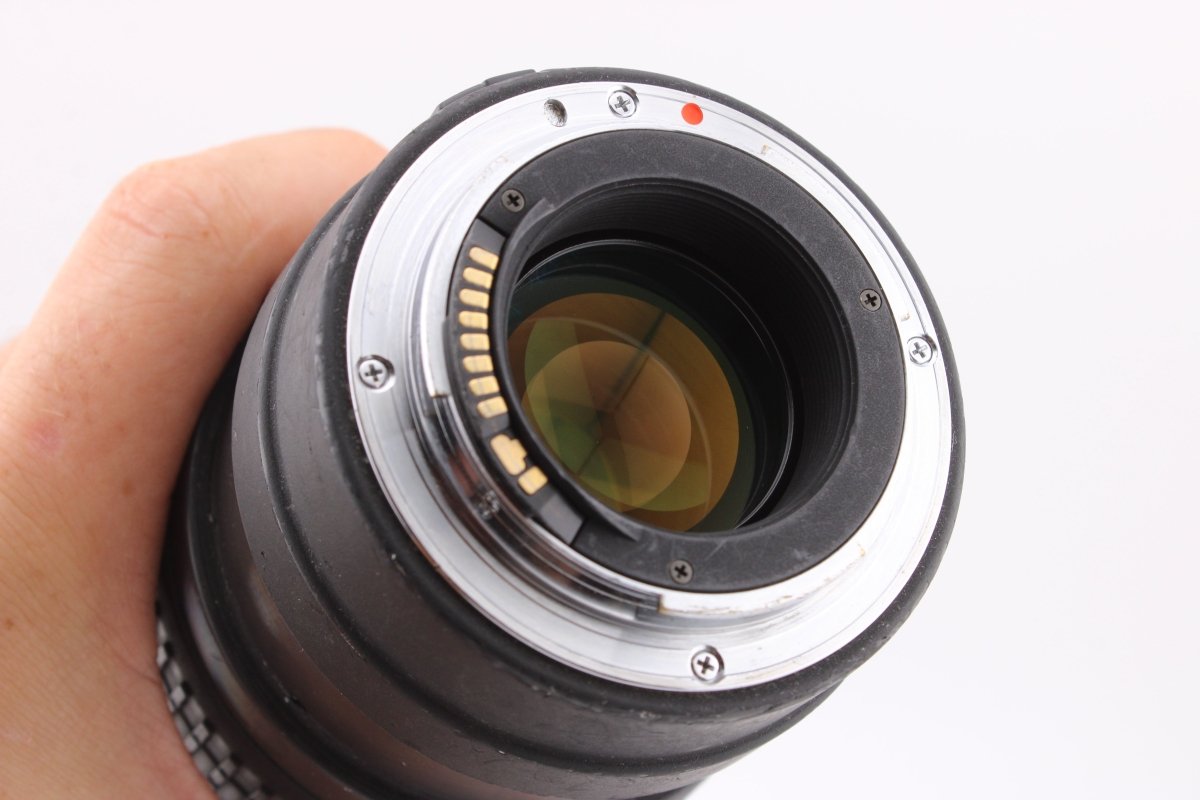 Canon EF - Sigma Apo 70 - 200mm f2.8 (4136) - Sigma