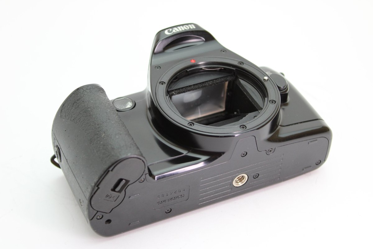 Canon EOS 500 Body (#3063) - Canon