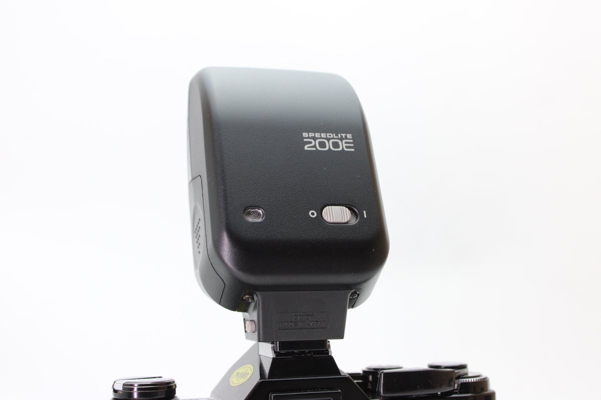 Canon Speedlite 200E #1923 - Canon