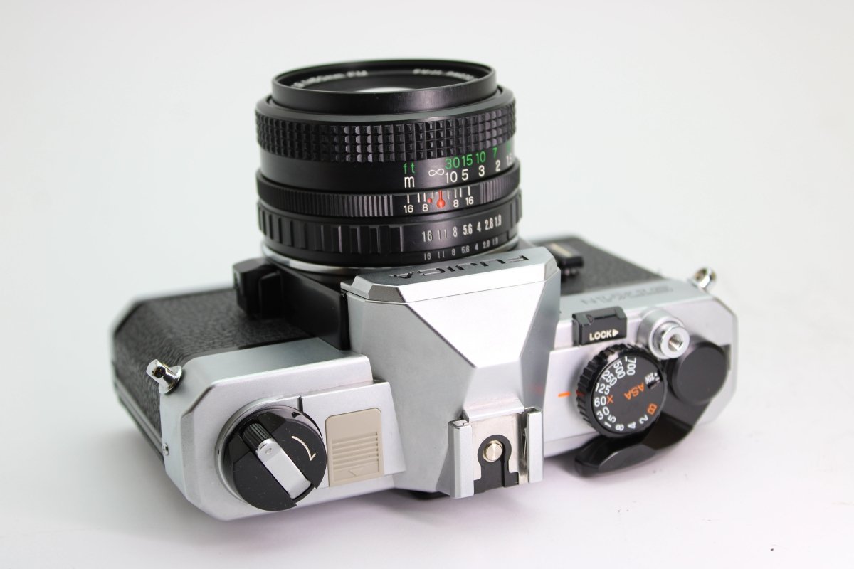 Fujica STX - 1N + 50mm f1.9 (#2425) - Fujica