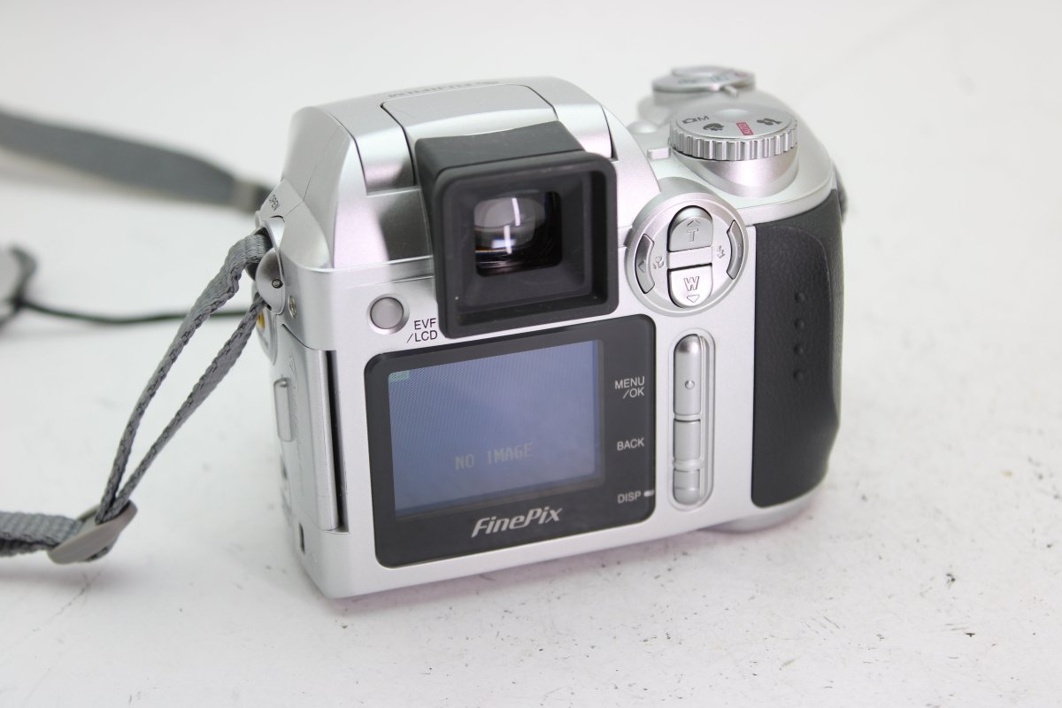 Fujifilm Finepix S3000 (#2246) - Fujifilm