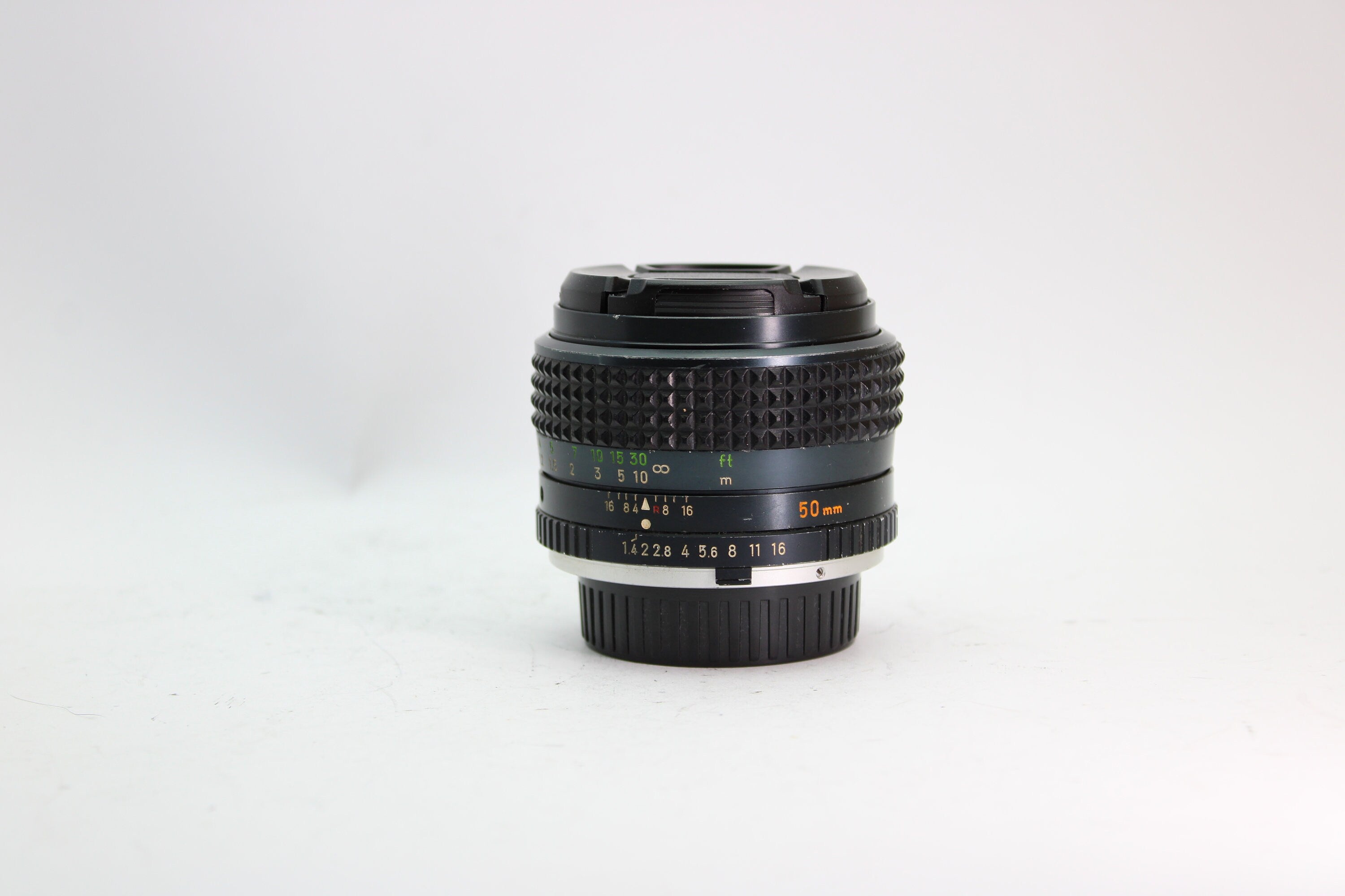 Minolta 50mm f/1.4 - Minolta