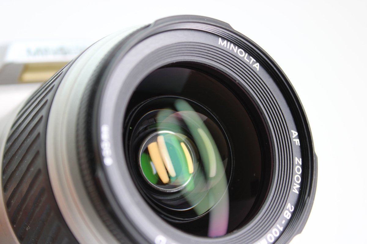 Minolta Dynax 40 + 28 - 100mm f3.5 - 5.6 (#3429) - Minolta