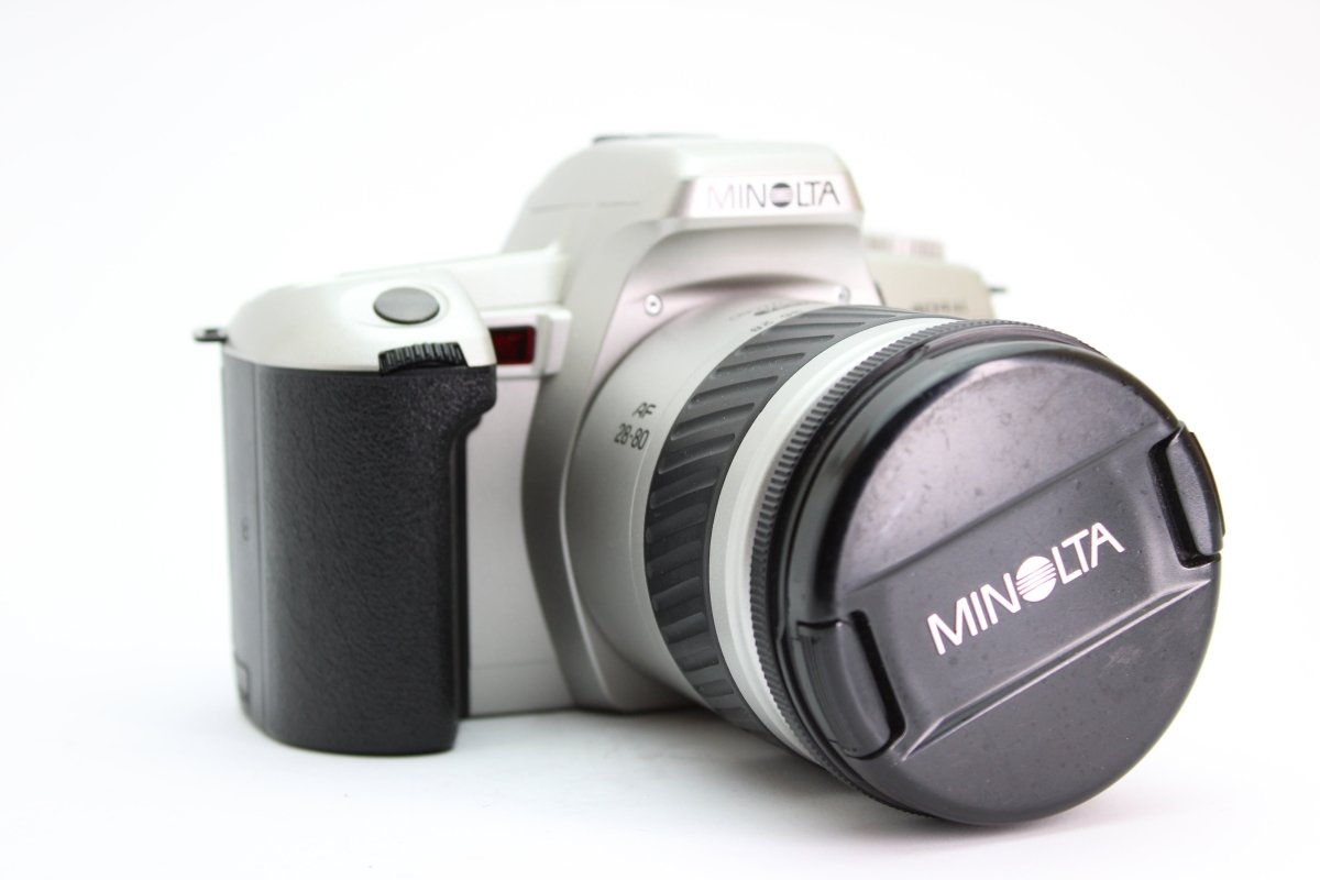 Minolta Dynax 404si + 28-80mm Minolta AF f3.5-5.6 Lens (#2322) - Minolta