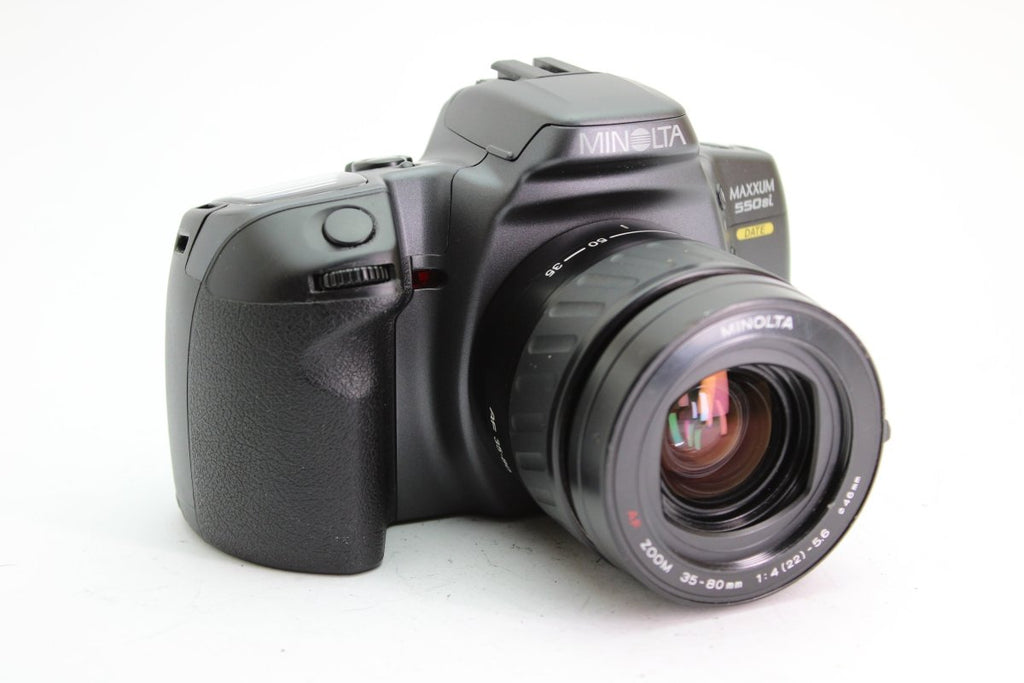 Minolta Dynax 300si + 35-70mm - Reflex Argentique Zéro Stress Minolta Dynax 300si + 35-70mm - Reflex Argentique Zéro Stress