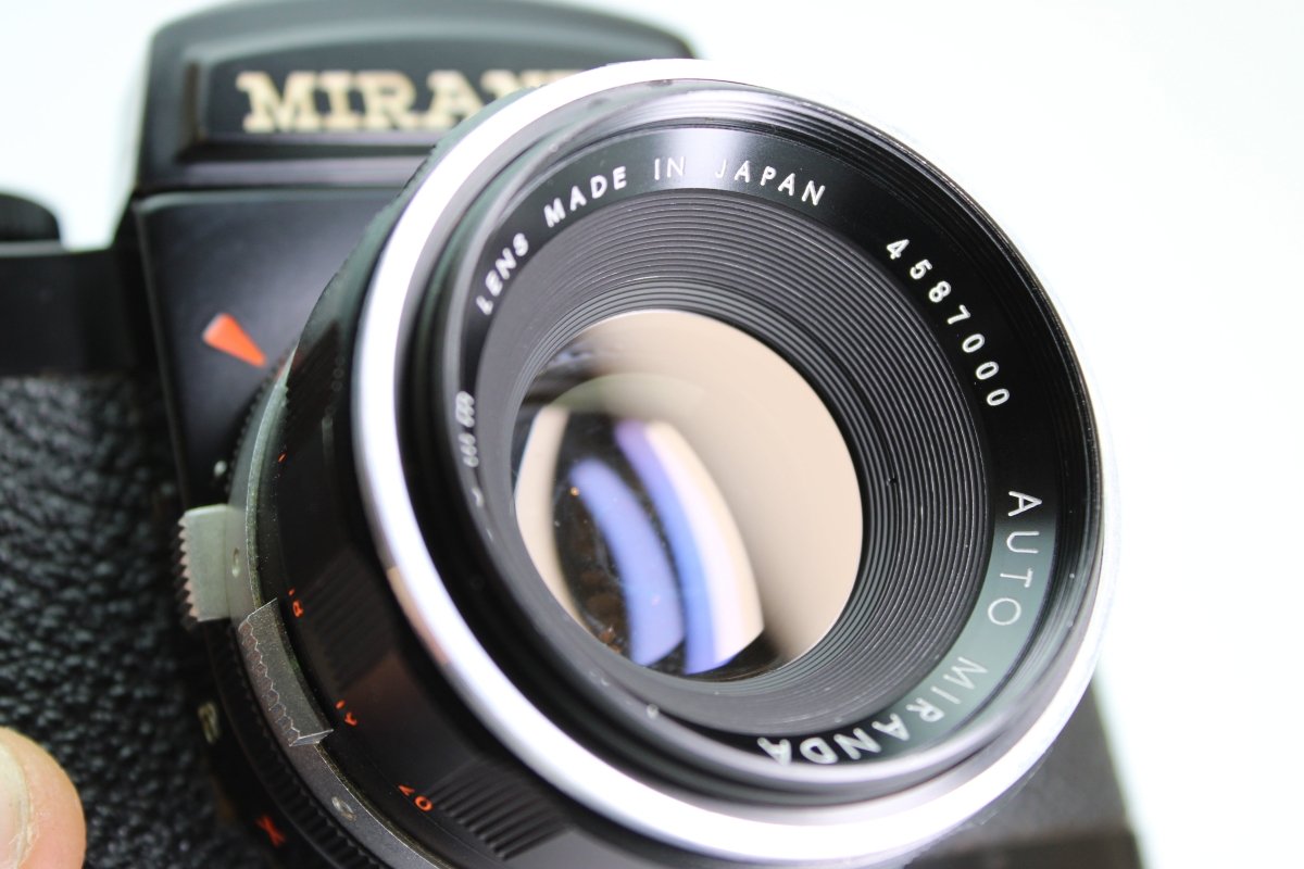 Miranda RE II + 50mm f1.9 (#3459) - Miranda