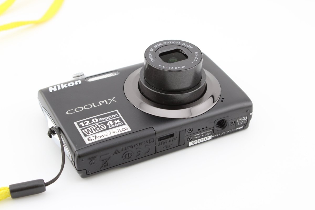 Nikon Coolpix S3000 (#3781) - Nikon