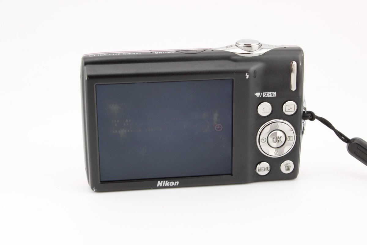 Nikon Coolpix S3000 (3993) - Nikon