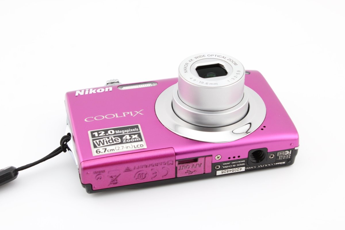 Nikon Coolpix S3000 (3993) - Nikon