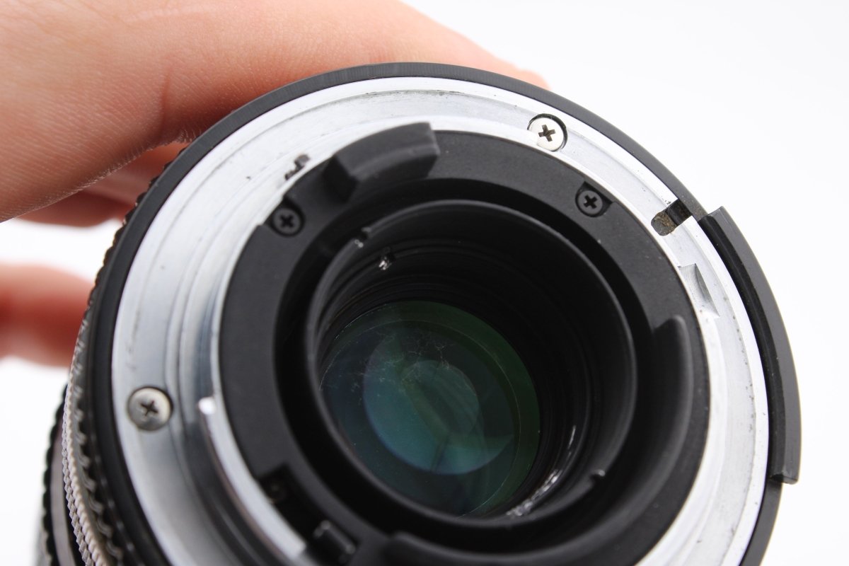 Nikon Zoom - Nikkor AI - S 35 - 105mm f3.5 - 4.5 (4274) - Nikon
