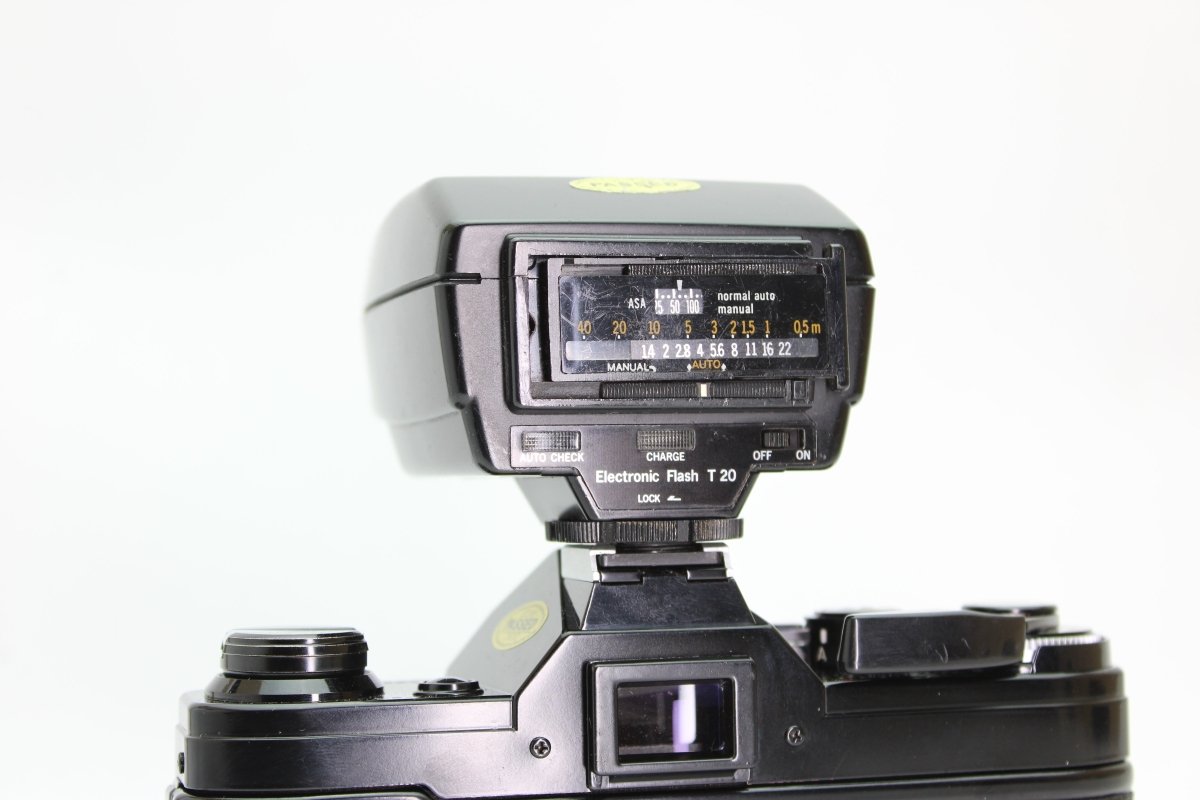 Olympus Electronic Flash T20 #1933 - Olympus