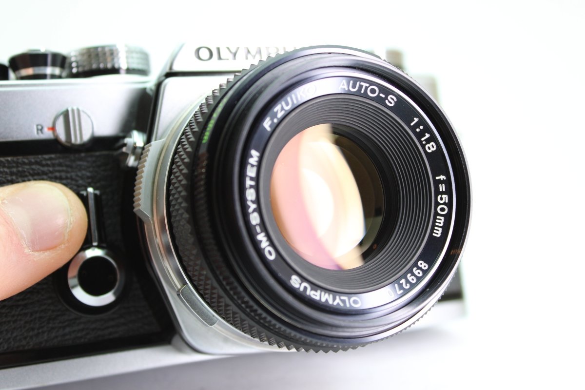 Olympus OM - 1 + 50mm f1.8 (#3450) - Olympus