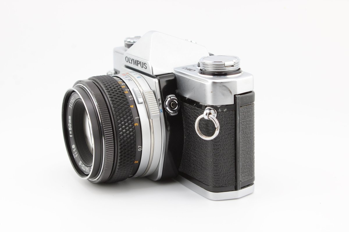 Olympus OM - 1 + 50mm f1.8 (#3651) - Olympus