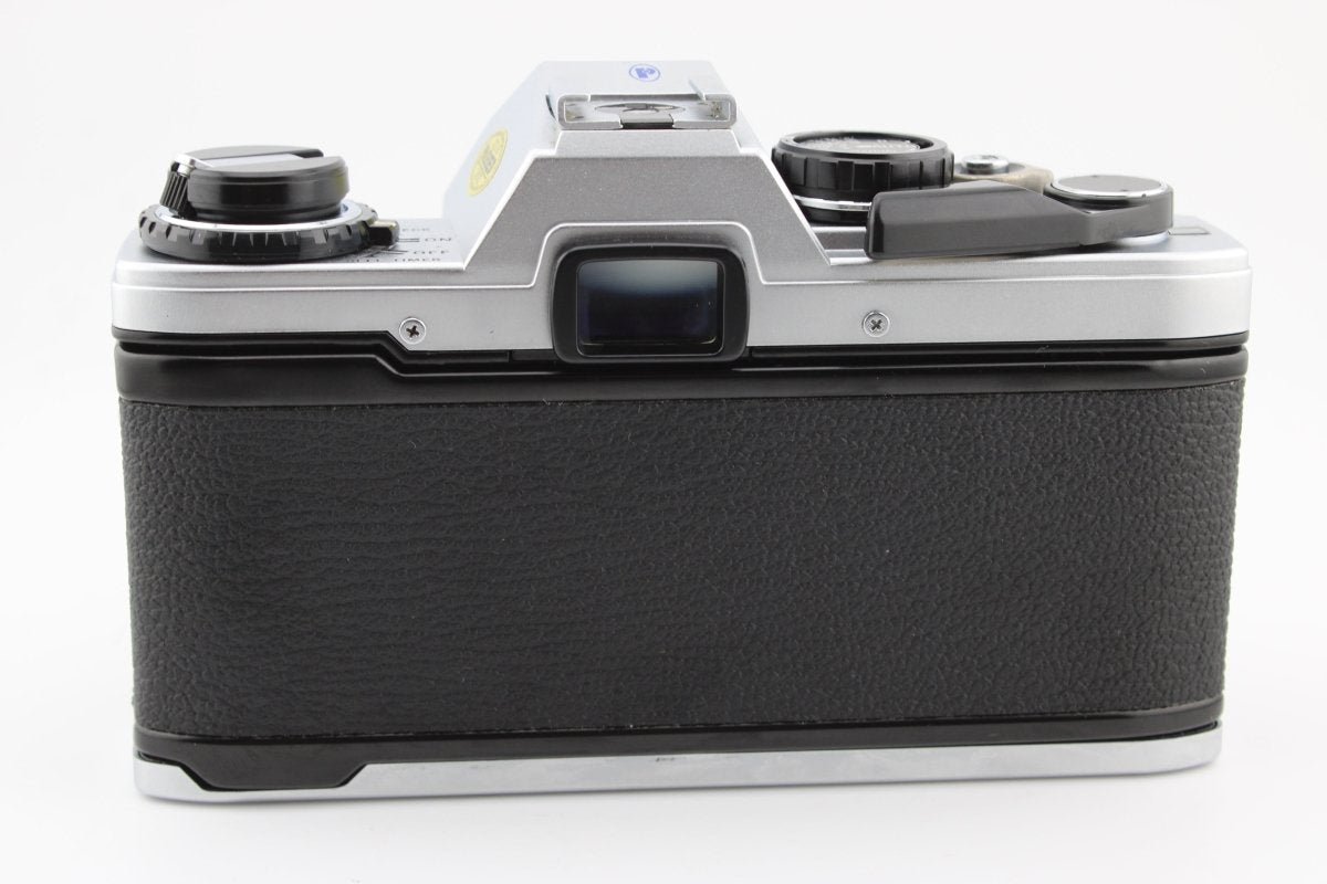 Olympus OM - 10 + 50mm f1.8 (4453) - Olympus