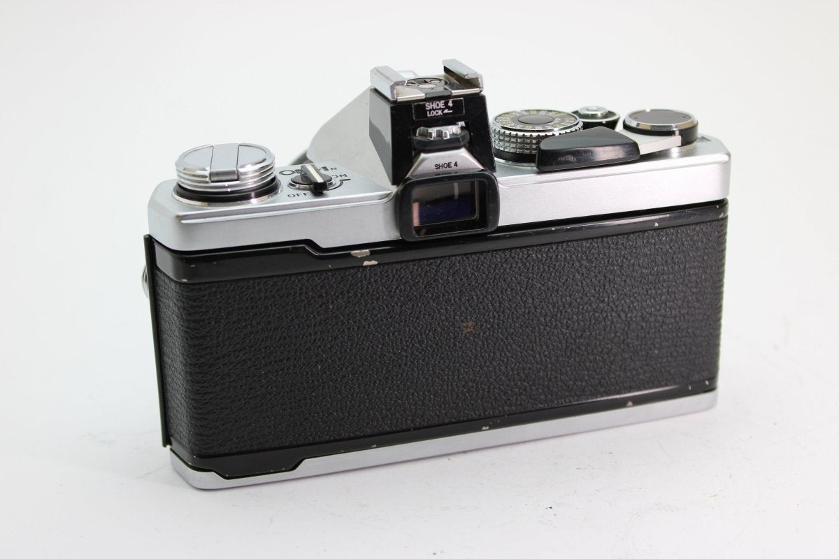 Olympus OM-1n + 50mm f1.8 (#2467) - OldCamsByJens