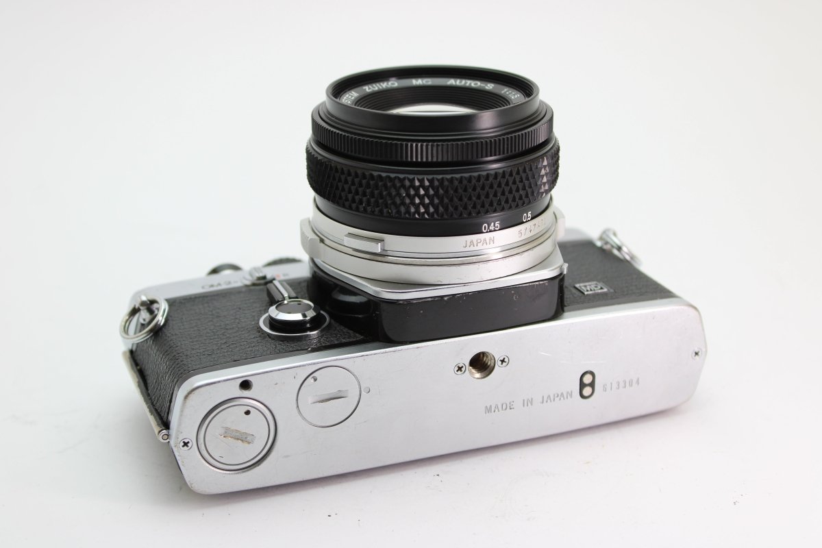 Olympus OM - 2n + 50mm f1.8 (#2468) - Olympus