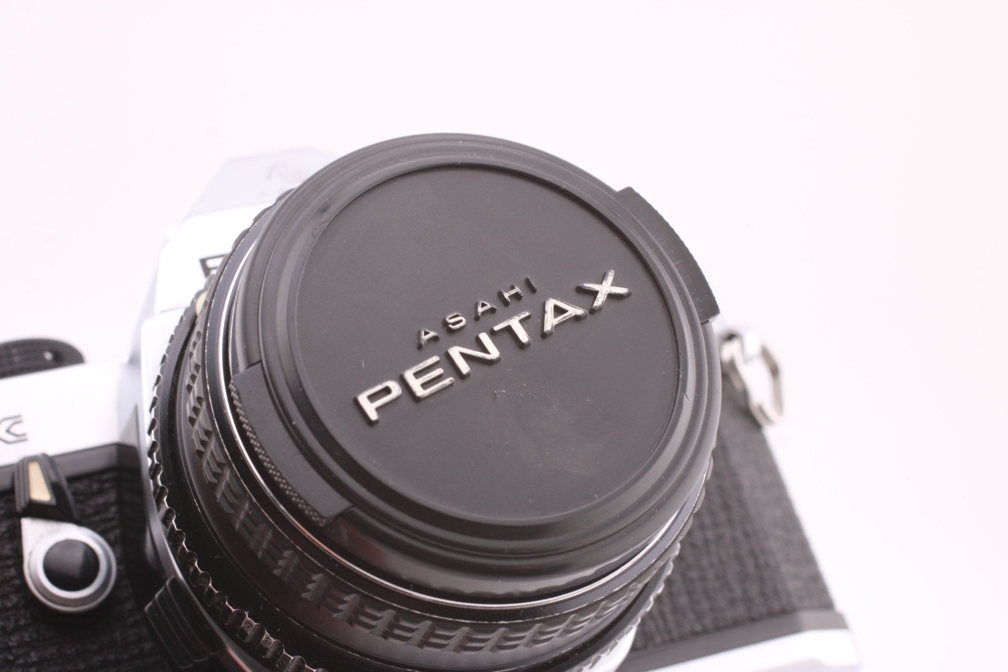 Pentax MX SLR 35mm Film Camera with 28mm f2.8 Lens - OldCamsByJens