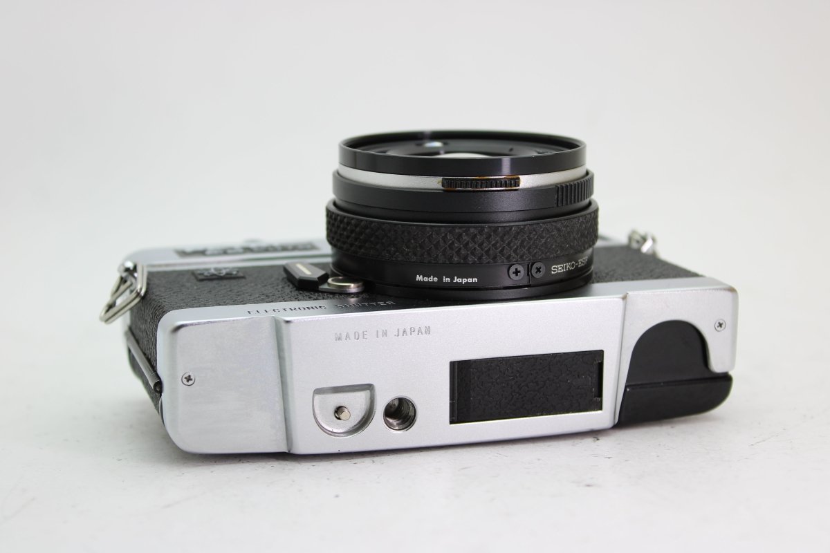 Petri ES Auto with 40mm f1.7 (#2269) - Petri