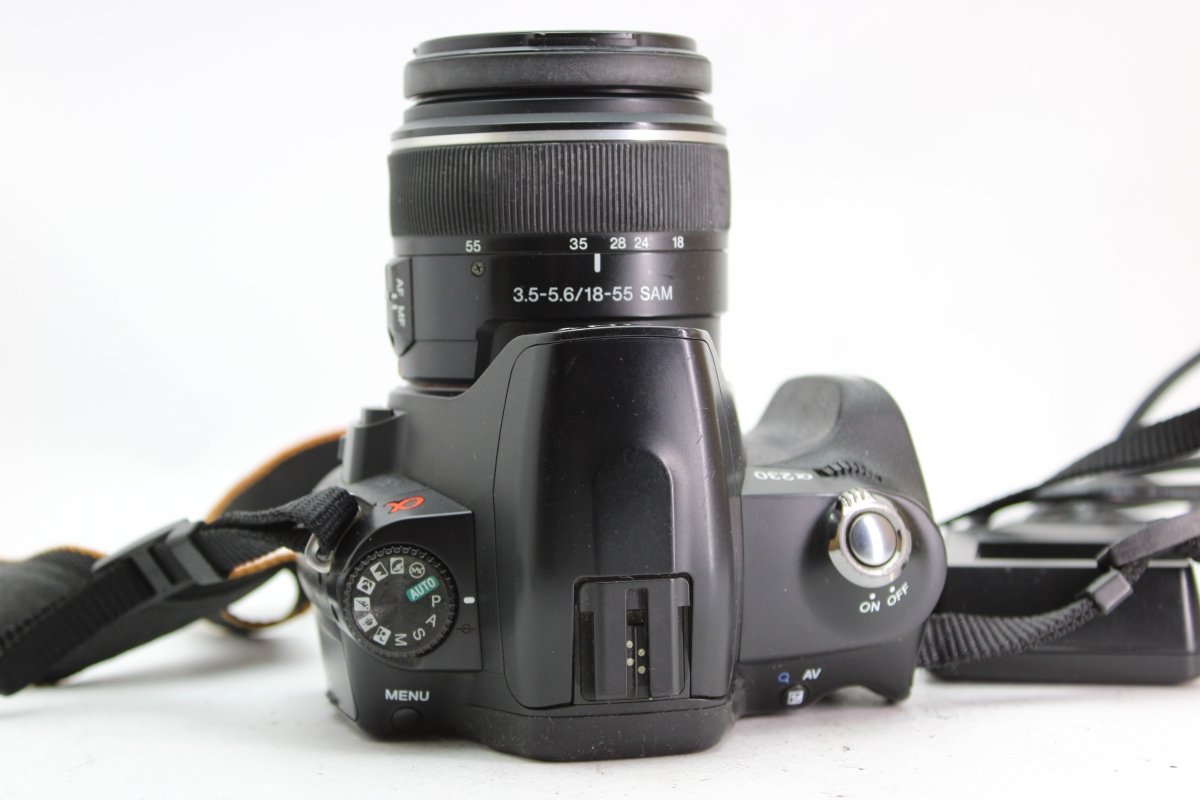 Sony Alpha 230 + 18-55mm f3.5-5.6 - Sony