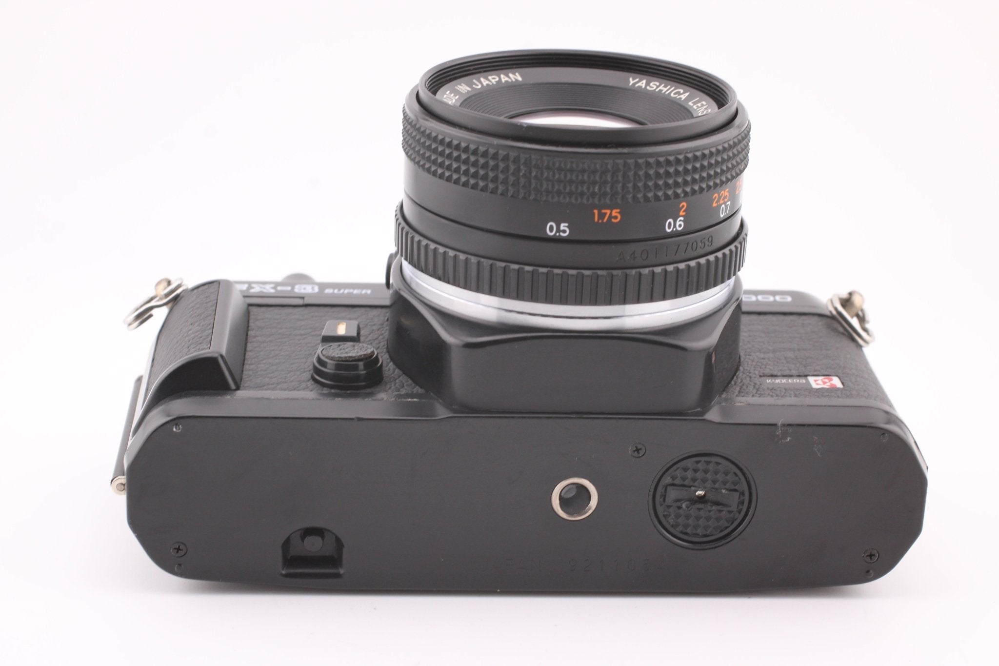 Yashica FX-3 Super 2000 + 50mm f1.9 (5292) - Yashica
