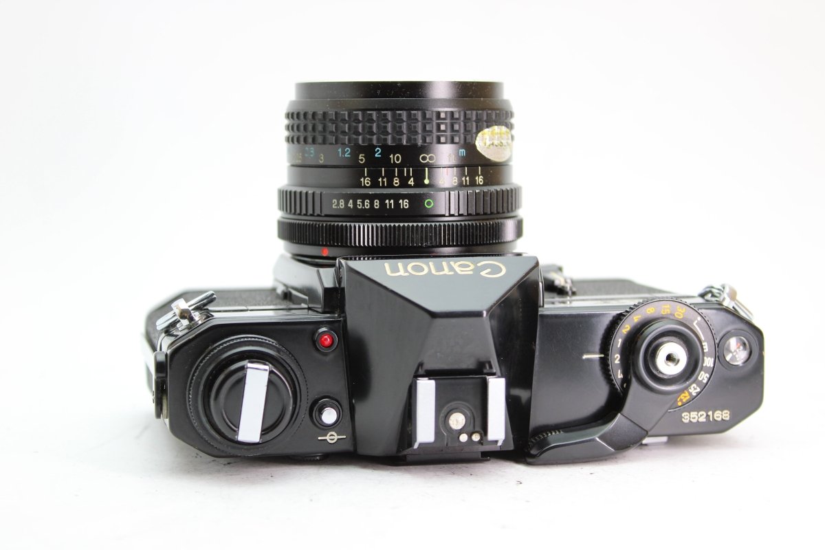 Canon EF + 28mm f2.8 - Canon