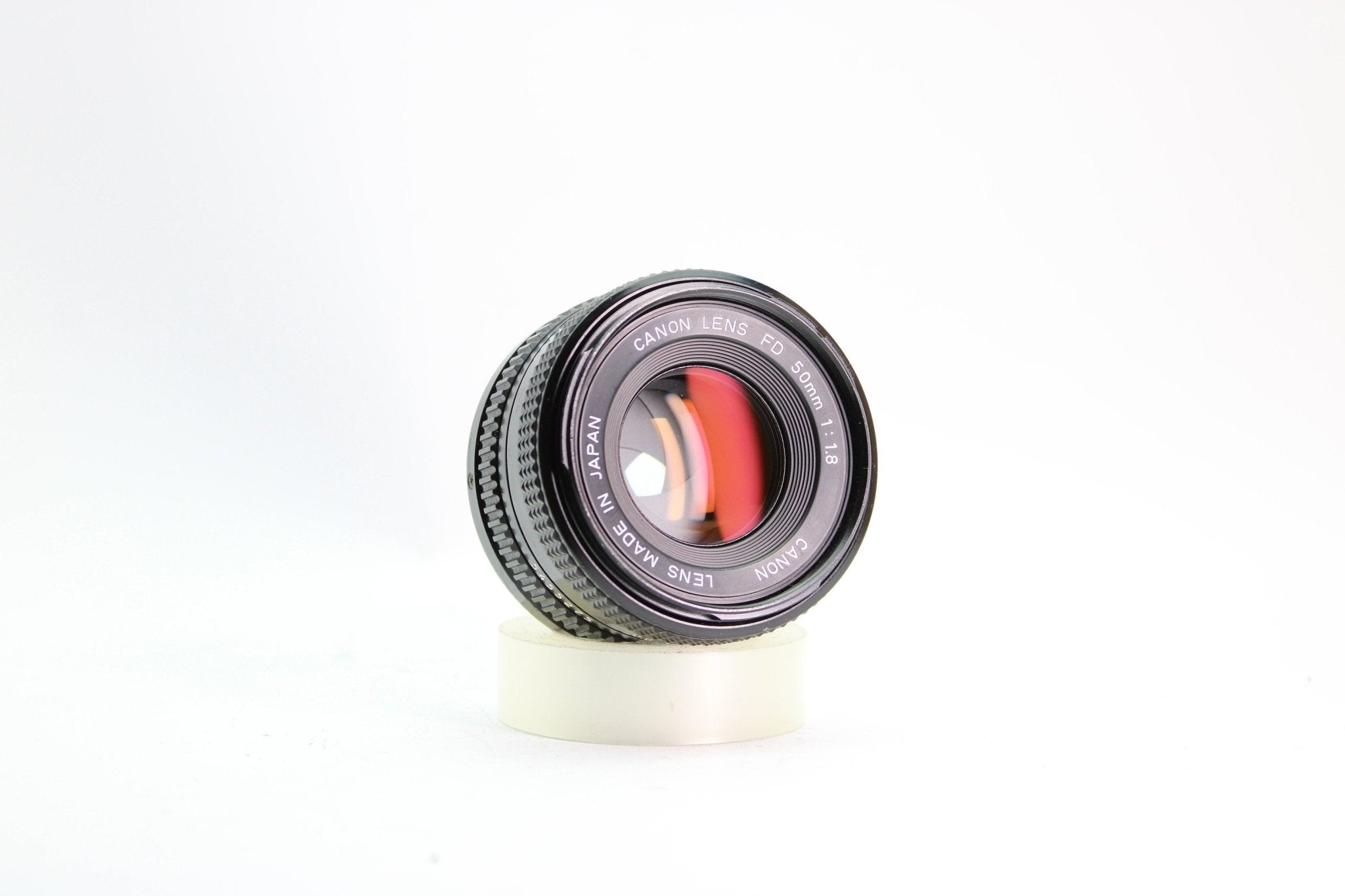 Canon EF + 50mm f/1.8 - Canon