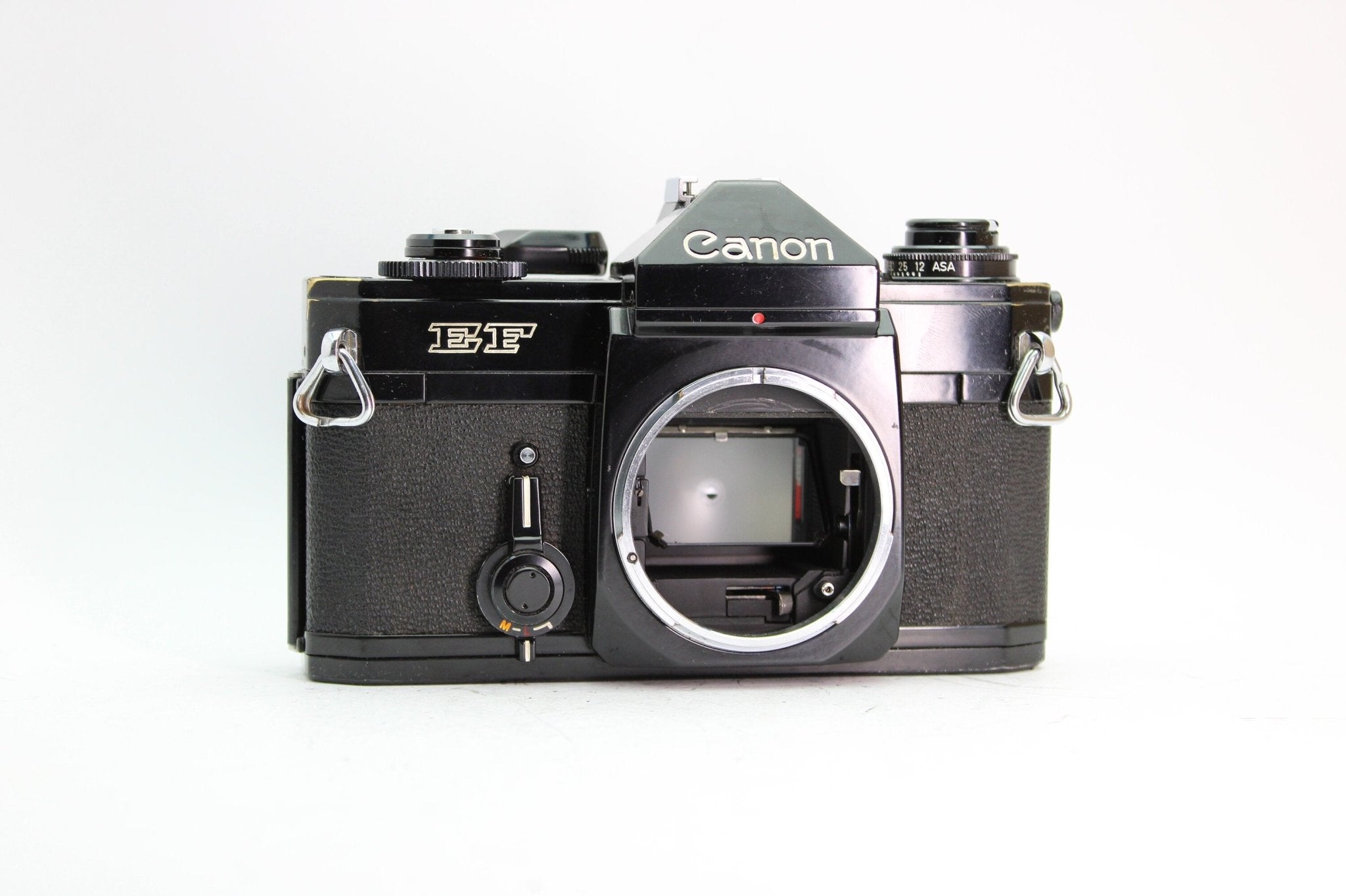 Canon EF + 50mm f/1.8 - Canon