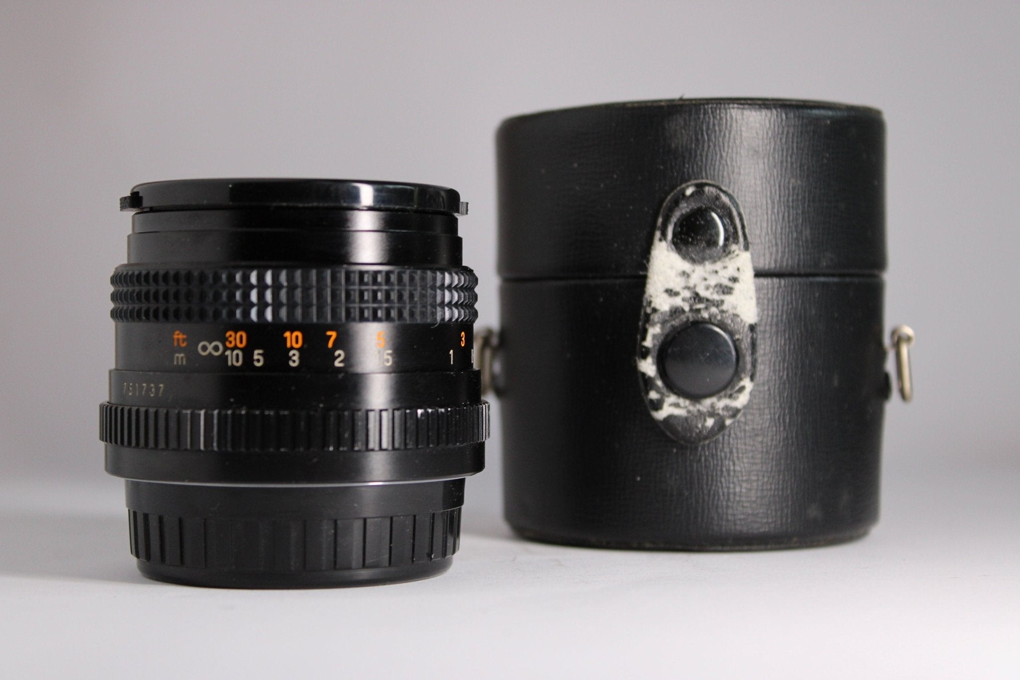 Chinon 50mm f/1.9 - Chinon