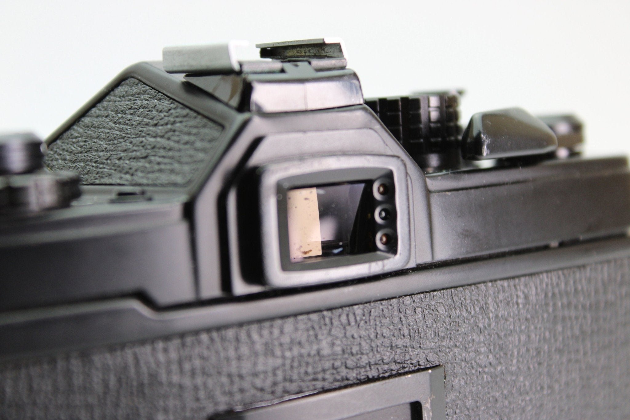 Chinon CE-3 + 55mm f/1.7 - Chinon - M42