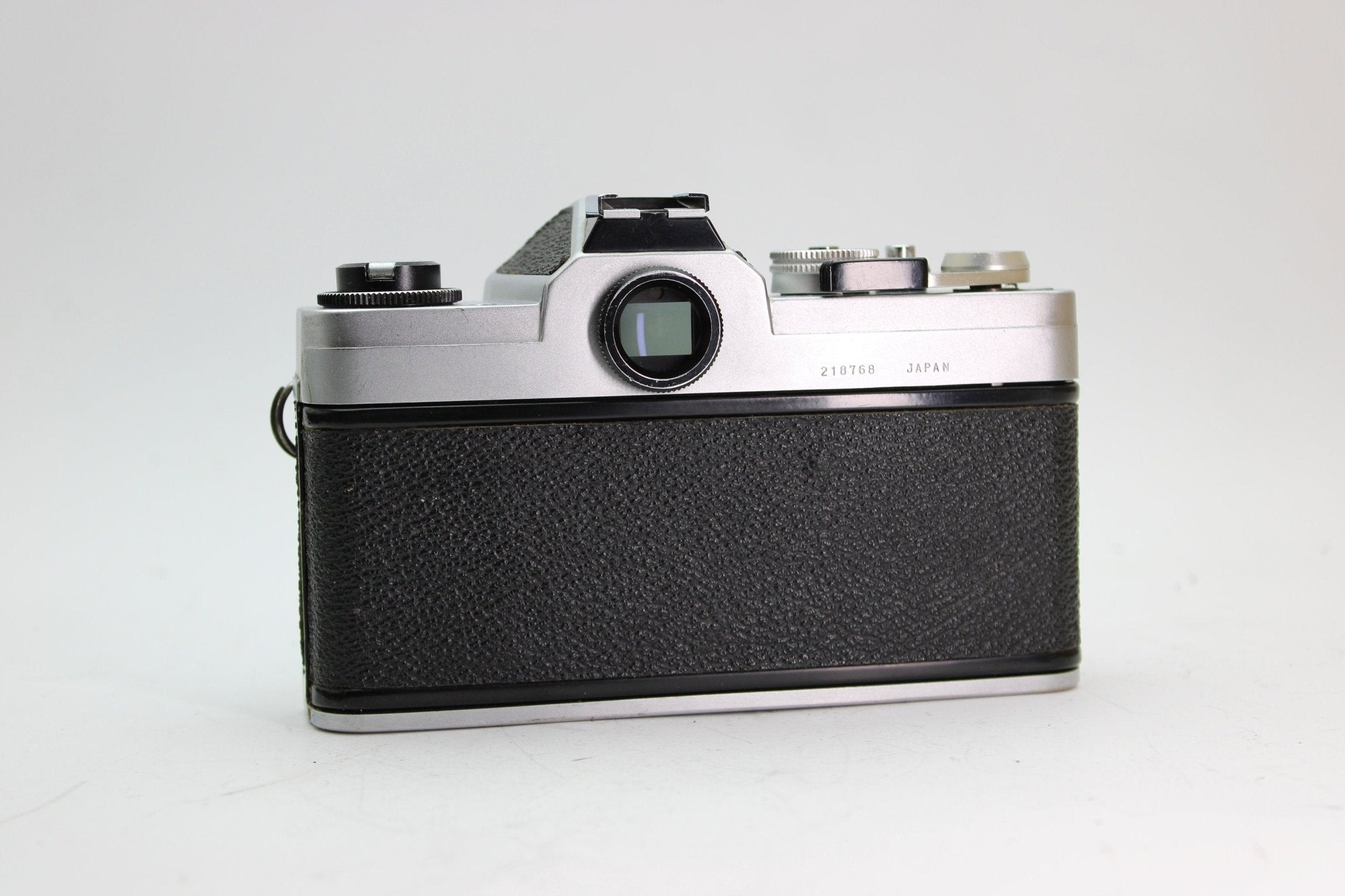 Chinon CS + 50mm f/2 - Chinon