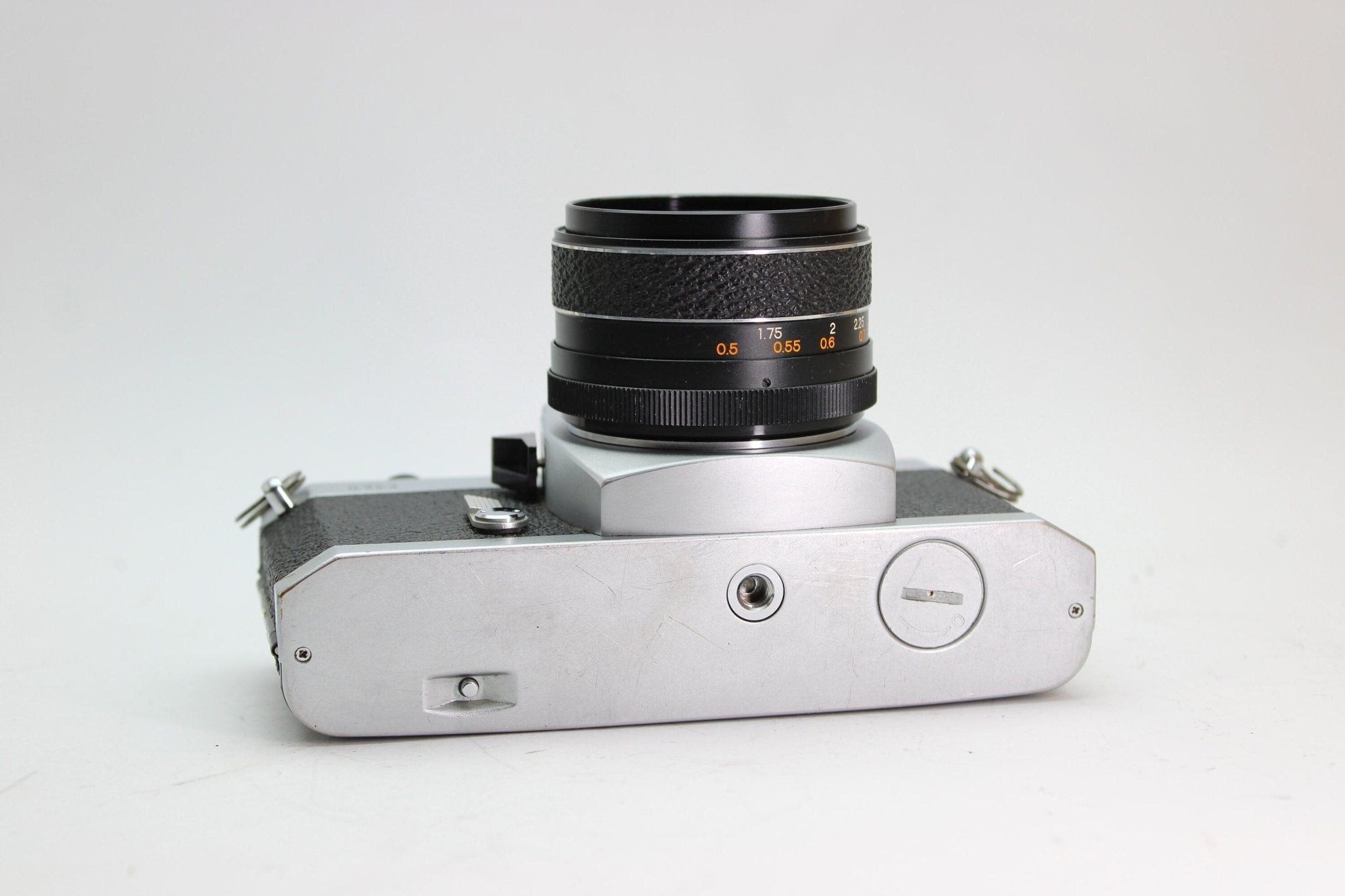 Chinon CS + 50mm f/2 - Chinon