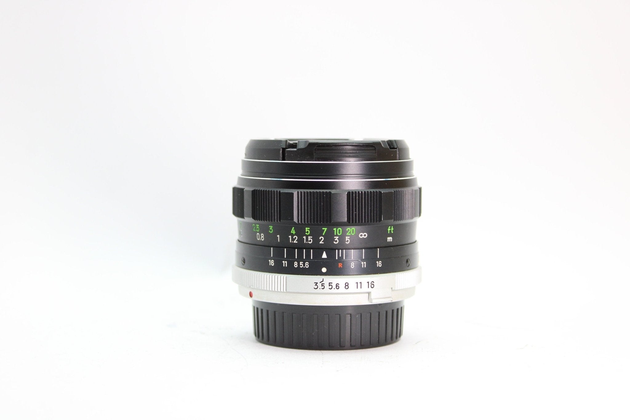 Minolta 28mm f/3.5 - Minolta