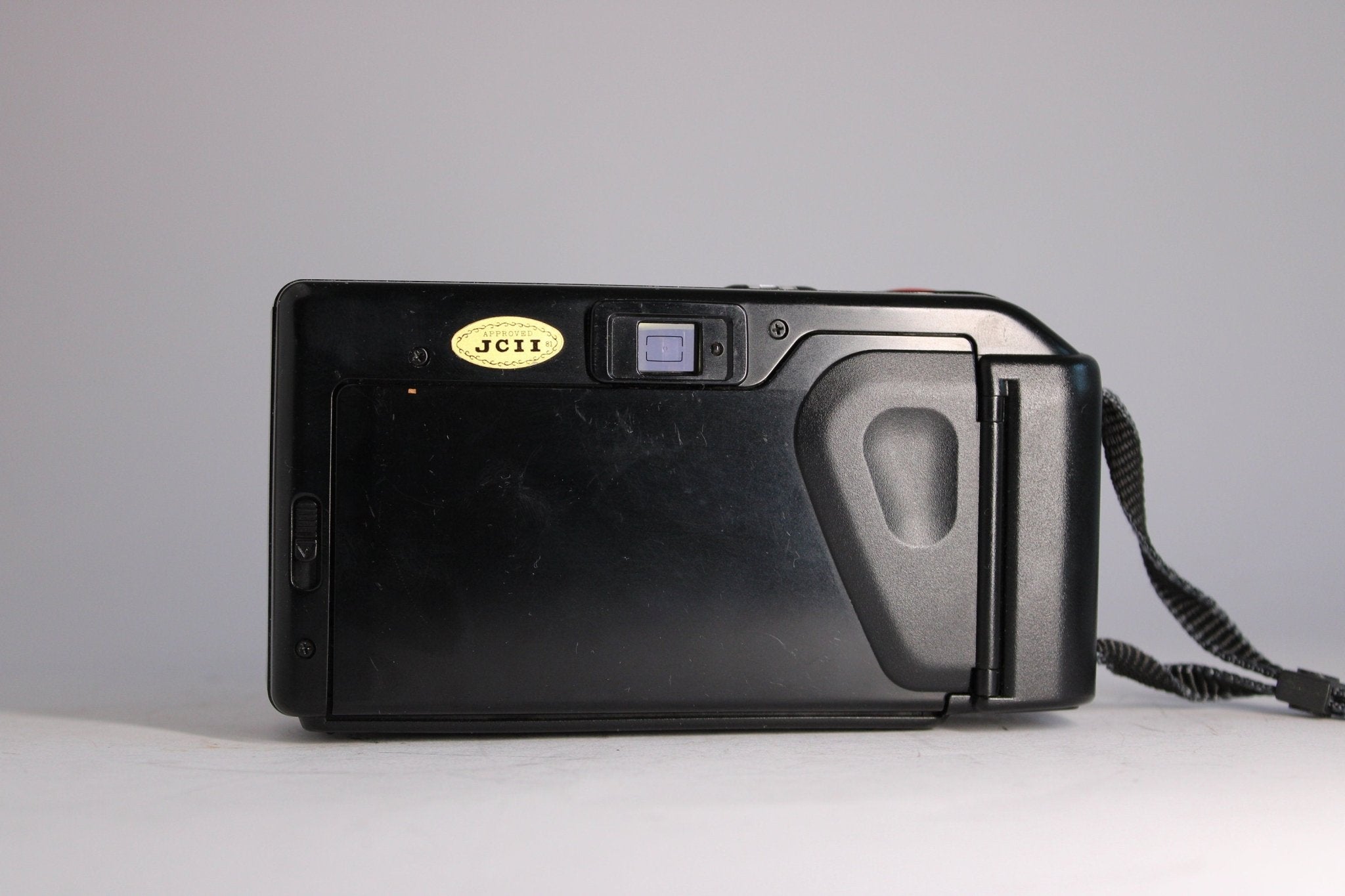 Minolta AF-E II - Minolta