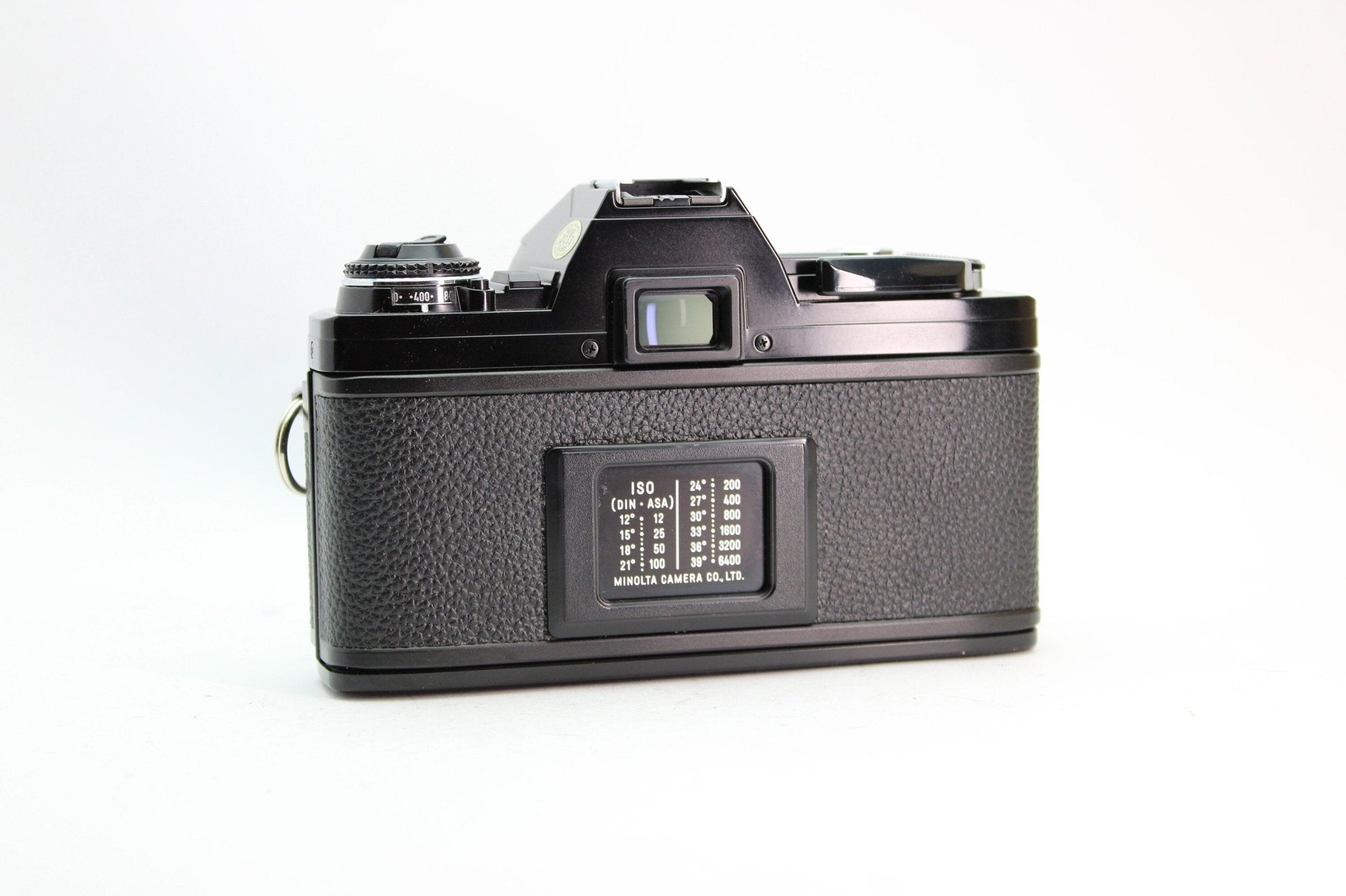 Minolta X-300 + 50mm f/2 - Minolta