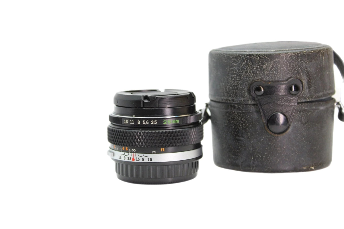 Olympus 28mm f/3.5 - Olympus