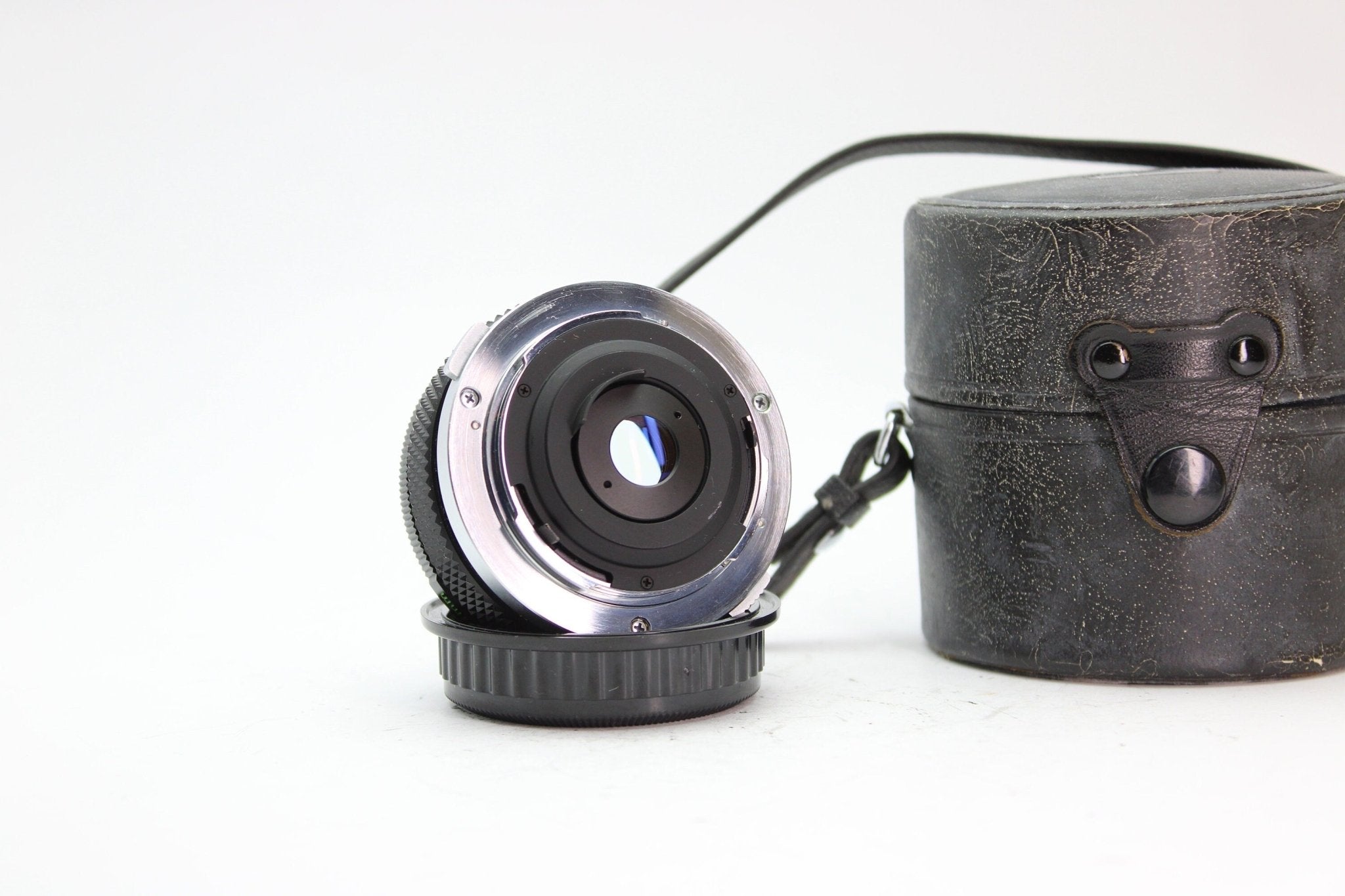 Olympus 28mm f/3.5 - Olympus