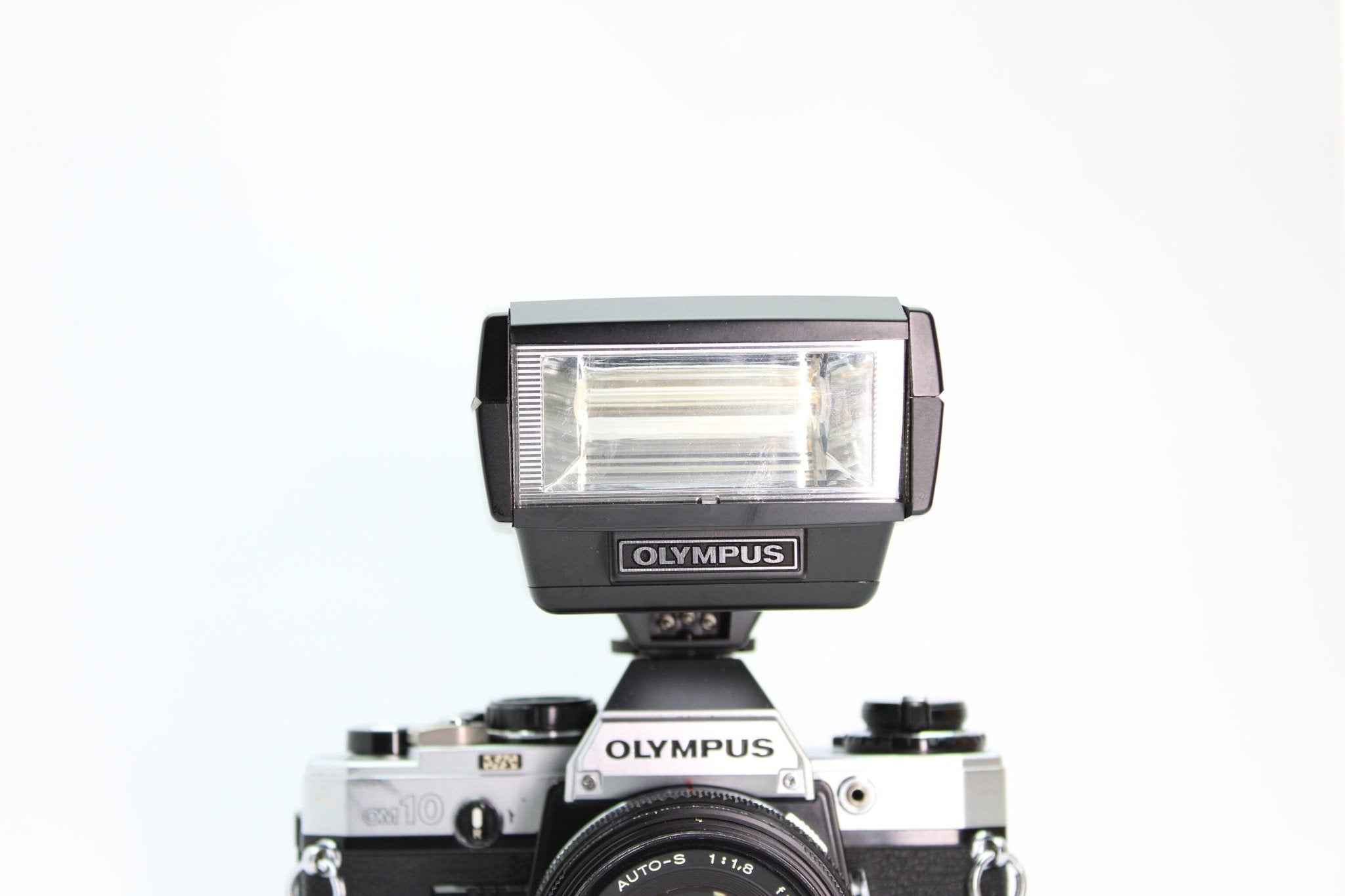 Olympus T32 - Olympus - Hot Shoe