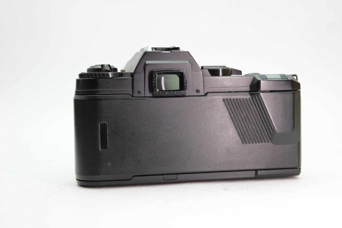 Pentax A3 + 28mm f2.8 - Pentax