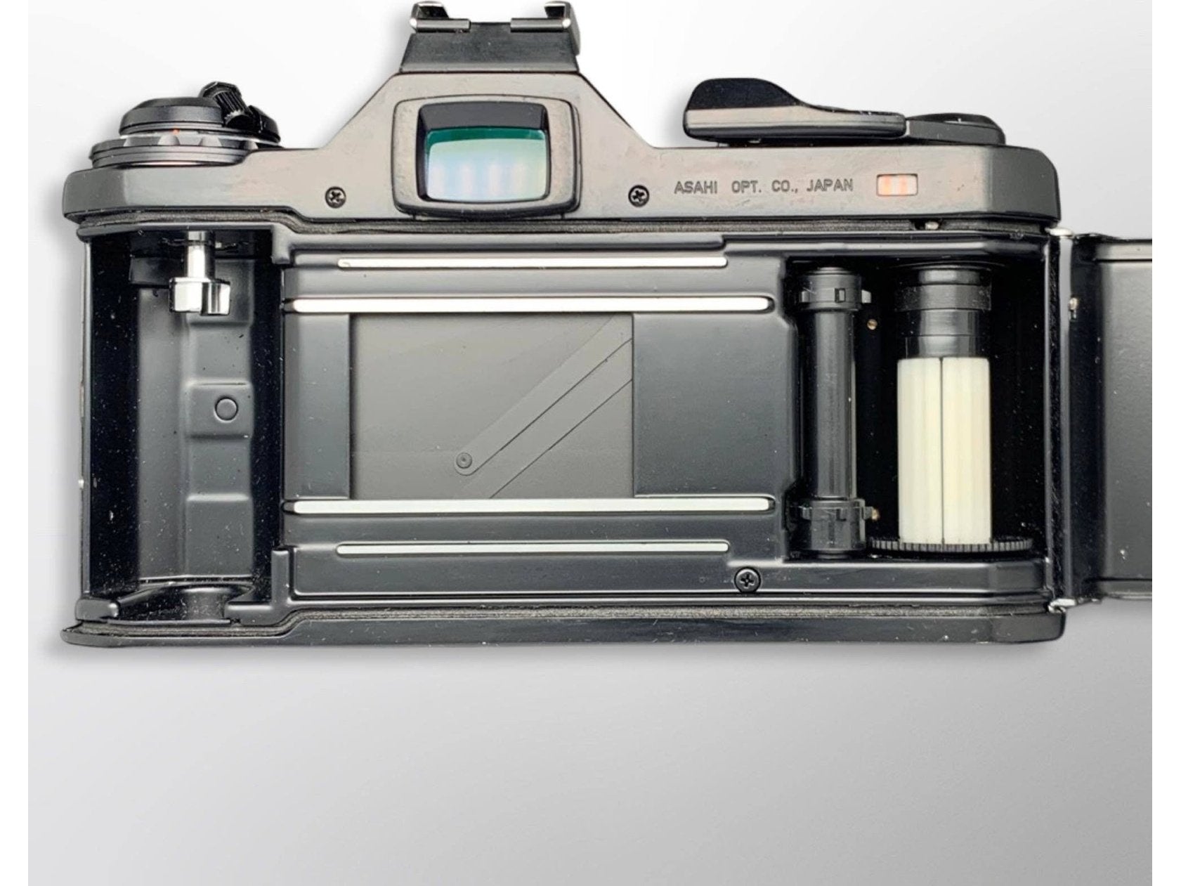 Pentax ME Black + 50mm f/2 - Pentax