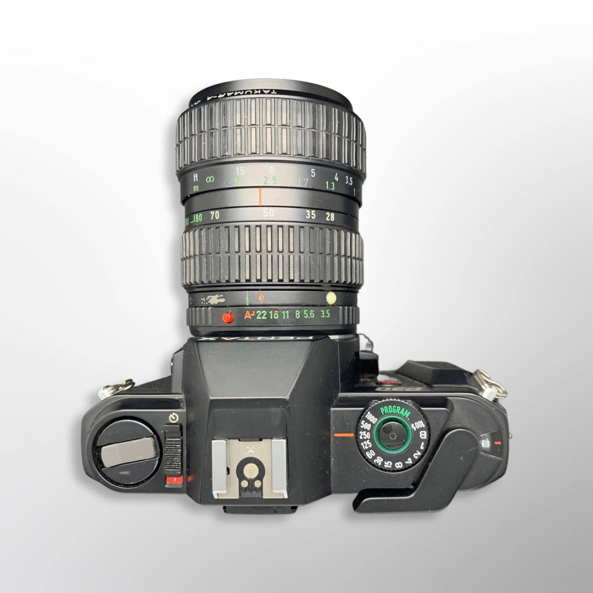 Pentax P30 + 28-80mm f/3.5-4.5 - Pentax