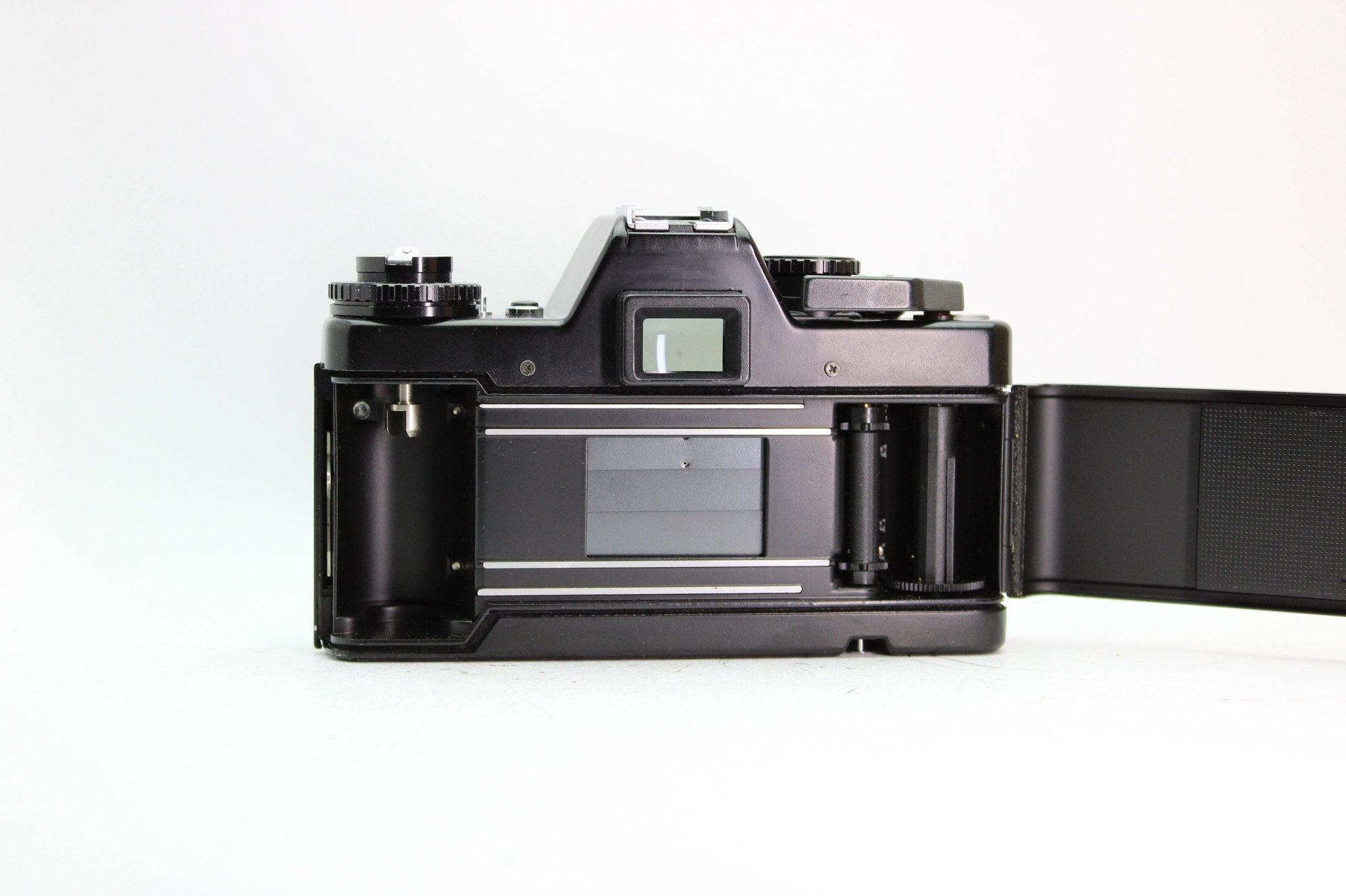 Praktica BC 1 + 50mm f/2.4 - Praktica