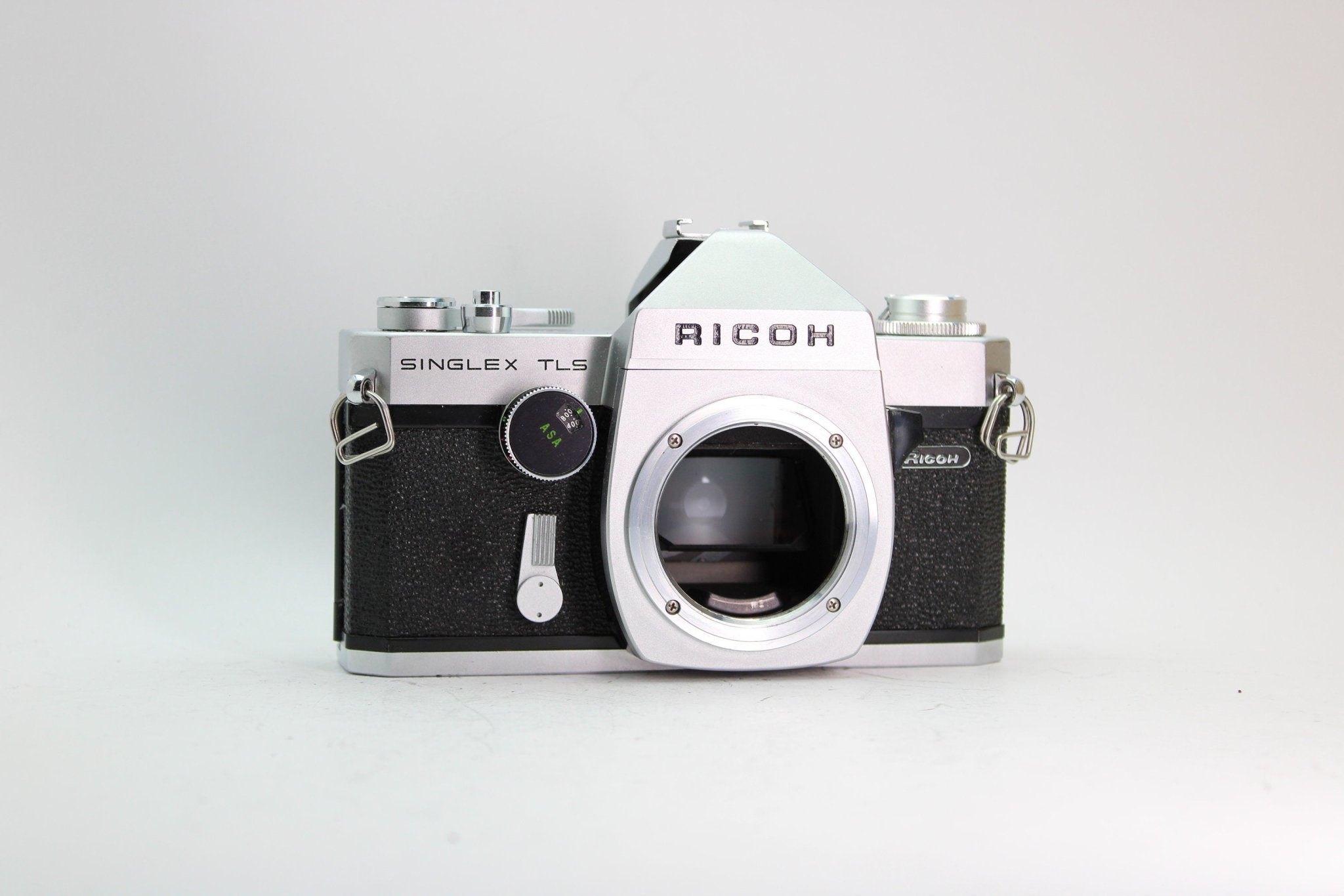Ricoh Singlex TLS + 50mm f/2 - Ricoh - M42