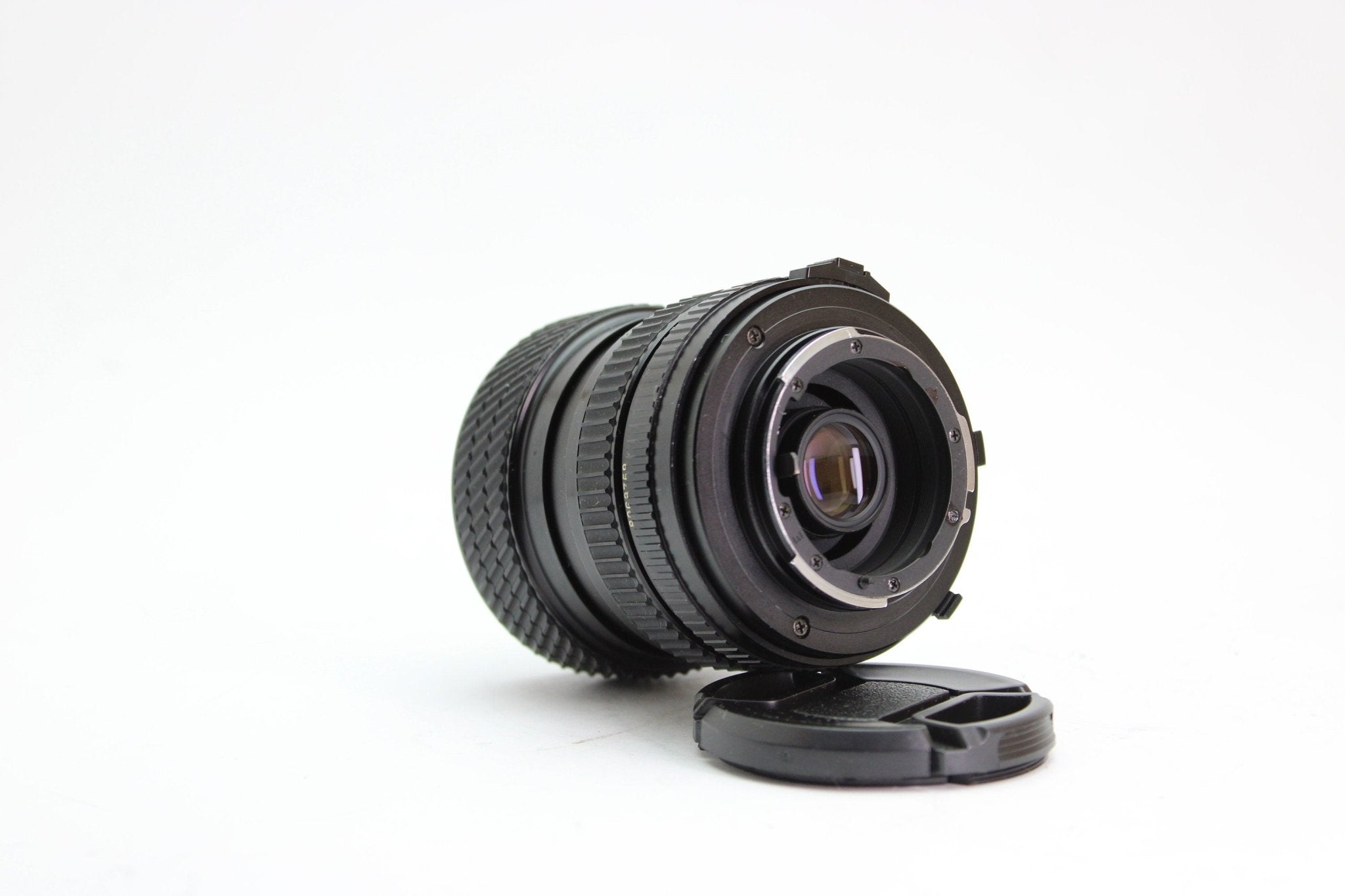 Tokina 28-70mm f/3.5-4.5 - Tokina