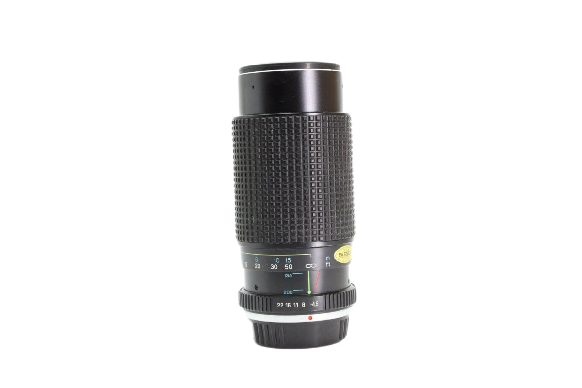 Tokina 80-200mm f/4.5 - Tokina