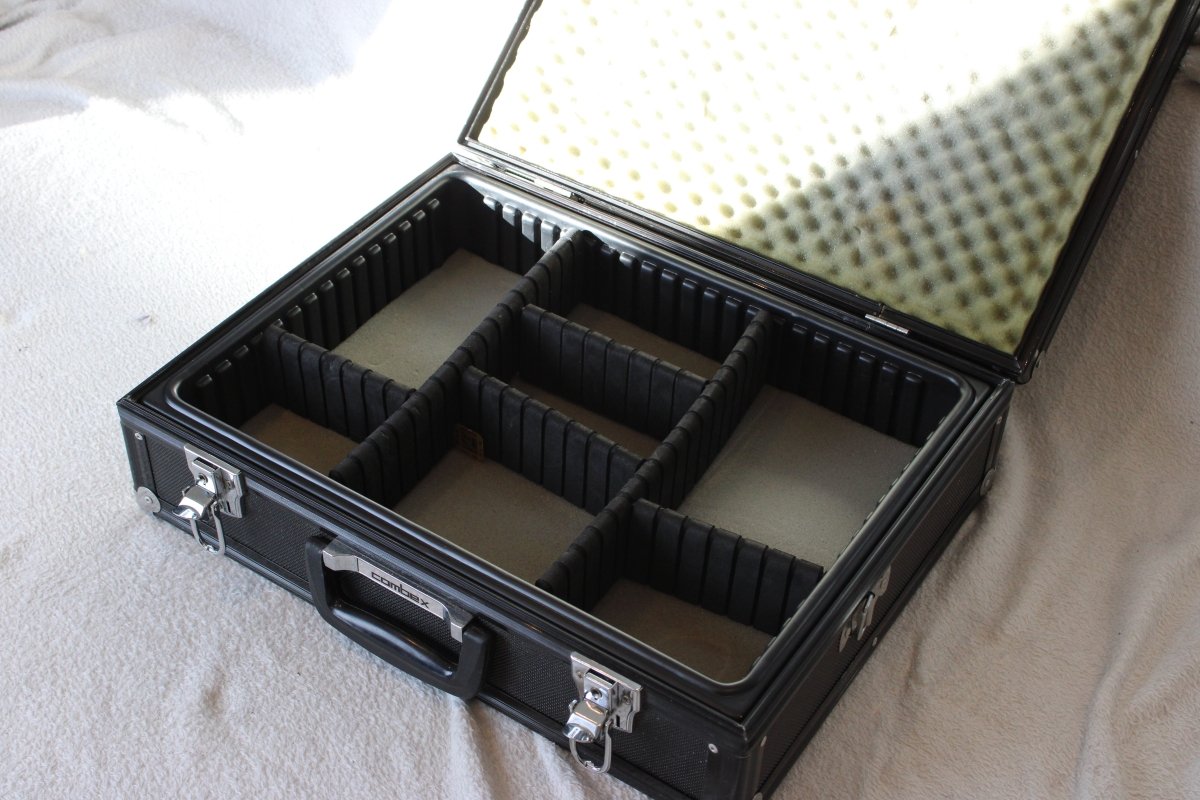 Vintage Combex Black Metal Camera Case - Combex