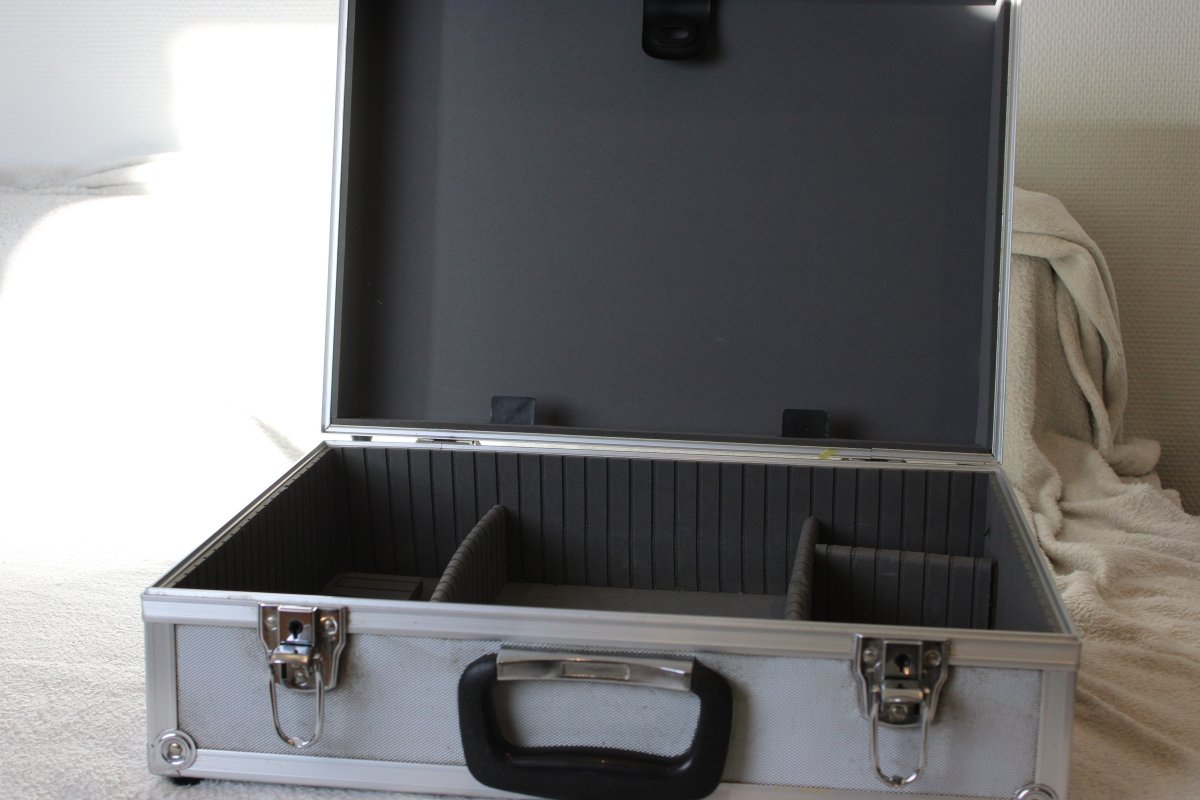 Vintage Large Silver Metal Camera Case - Unknown