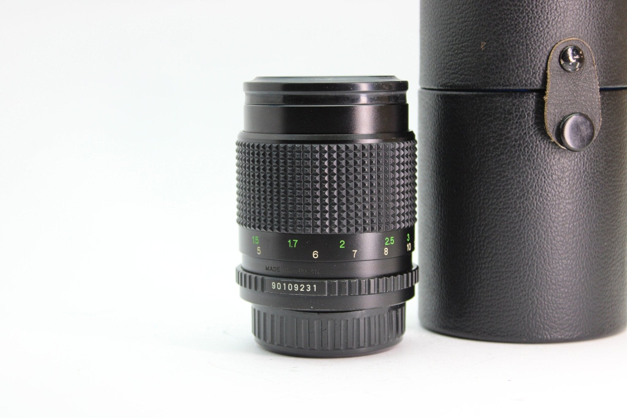 Vivitar 135mm f/3.5 - Vivitar